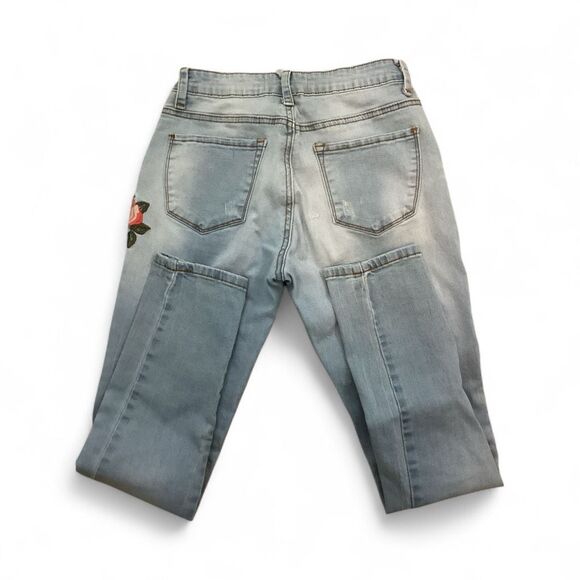 Angel Kiss Embroidered Skinny Jeans Size 1 - Picture 2 of 10